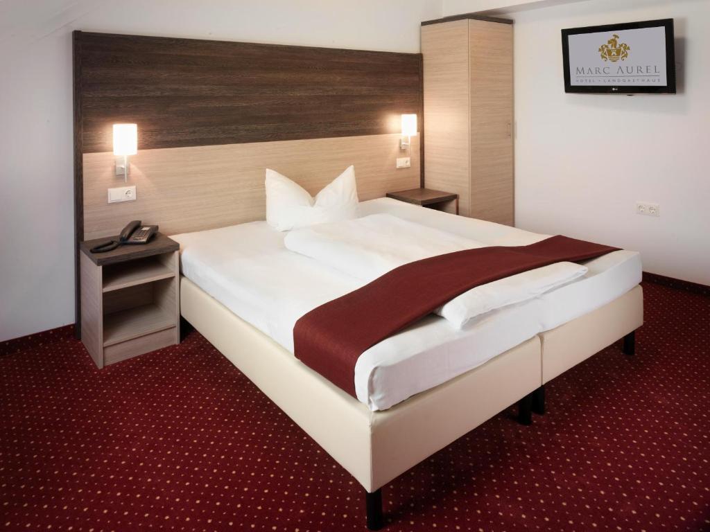 Hotel Marc Aurel Petronell Zimmer foto